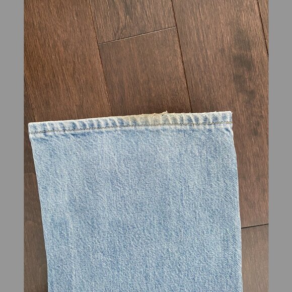 SOLD ******* Aritzia Sunday Best jeans light blue denim straight leg - Picture 9 of 9